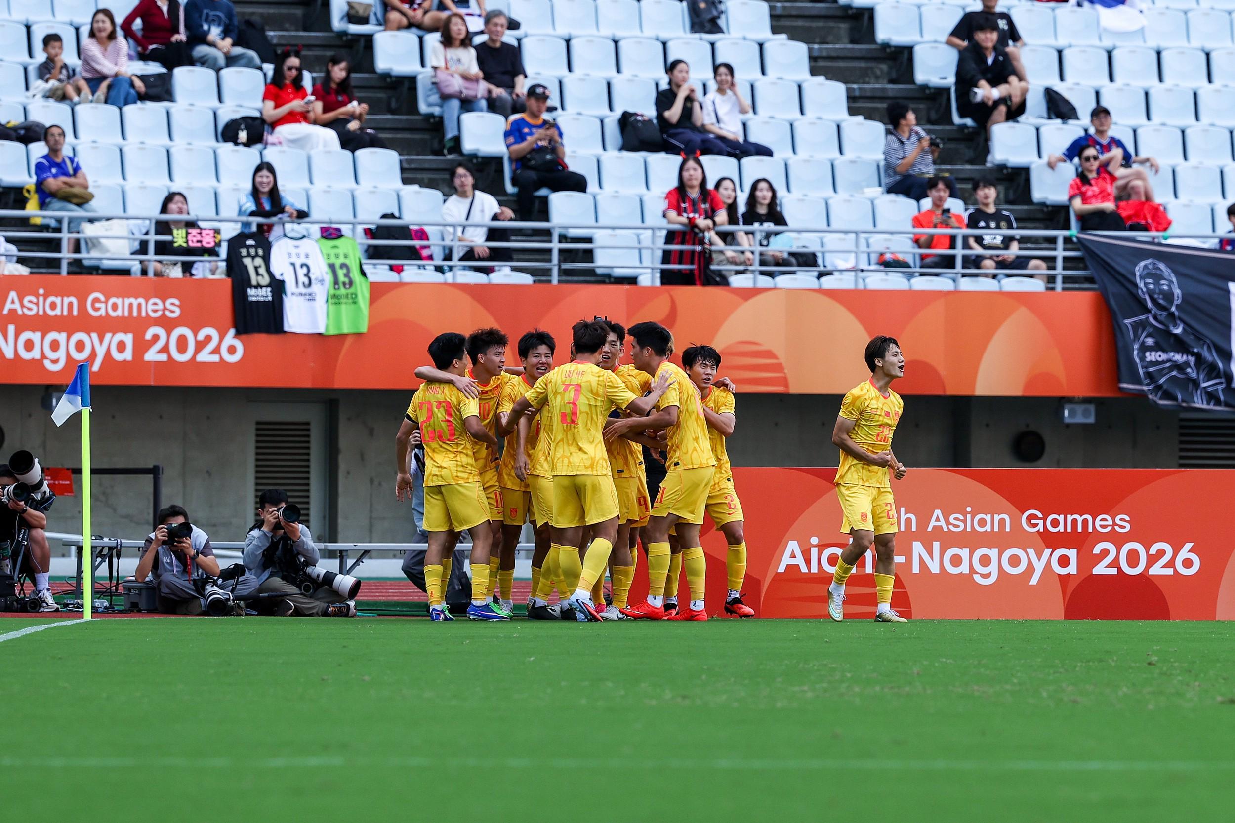 韩国U23vs国足亚运半场数据：射门4-1射正4-1，控球率49%-51%