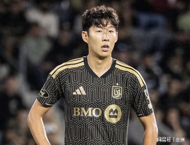孙兴慜遭种族歧视？涉事球迷否认说“你好”：我是白人 不支持特朗普